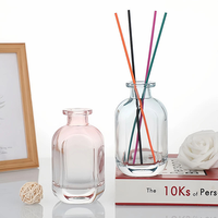 Bouteilles en verre pour diffuseurs de parfum personnalisables en gros – Flacons vides de haute qualité pour diffuseurs de parfum, en verre coloré, forme plate, transparents