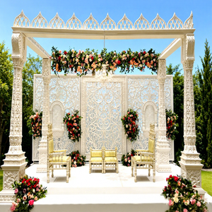 Elegante Mandap de Boda con Intrincados Marcos Jali, Mandap de Boda Temático Blanco Grand Heritage, Mandap de Estilo Palacio Premium en Oferta - Product Image 1