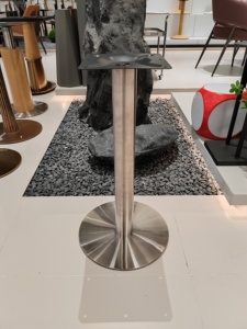 Mesa de Comedor Redonda de Resina de Lujo, Estilo Contemporáneo, para Restaurante al Aire Libre, con Base de Metal Moderna Tipo Tulipán - Product Image 6