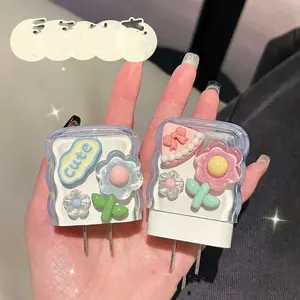 Copertura di <span class=keywords><strong>protezione</strong></span> del caricatore in Silicone 3D fiore rosa per <span class=keywords><strong>iPhone</strong></span> 15 14 <span class=keywords><strong>13</strong></span> <span class=keywords><strong>Pro</strong></span> Max 18W/20W 2025 nuova <span class=keywords><strong>protezione</strong></span> della linea dati - Product Image 4