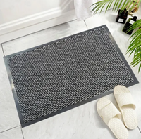 Système de tapis d'entrée double couche en PVC pour le piégeage de la boue dans les vestibules du complexe de bureaux