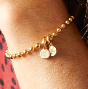 Collana con Ciondolo a Moneta Miniatura Incisa con Fiore di Nascita, Placcata in Oro 18k PVD su Acciaio Inossidabile, <span class=keywords><strong>Gioielli</strong></span> <span class=keywords><strong>Personalizzati</strong></span> per Donne - Product Image 6