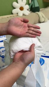 23g SAP unisexe <span class=keywords><strong>homme</strong></span> femme vente en gros de couches pour adultes <span class=keywords><strong>couche</strong></span> d'incontinence unisexe <span class=keywords><strong>couche</strong></span> d'absorption de nuit avec <span class=keywords><strong>protection</strong></span> contre les fuites - Product Image 3