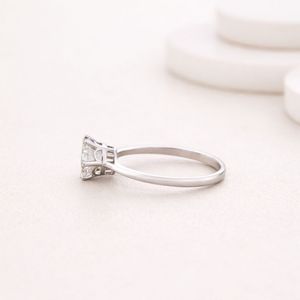 Bague classique minimaliste en diamant rond de 1 carat cultivé en laboratoire, or jaune 14 carats, or rose, or blanc, sertie, plaquée rhodium, certifiée IGI - Product Image 2