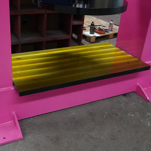 Presse à pneus pleins pour chariot élévateur de 200 tonnes avec moule 8-24 pour l'installation et le dé<span class=keywords><strong>montage</strong></span> des pneus pleins de chariot élévateur - Product Image 5