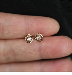 Boucle d'oreille mini rose en or 18 carats avec diamant naturel Xinfly - Product Image 4