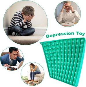 Nuevos juguetes de matemáticas Juegos de multiplicación Rainbow Square Fidget Toy <span class=keywords><strong>100</strong></span> burbujas Multiplicación <span class=keywords><strong>Pop</strong></span> Push <span class=keywords><strong>It</strong></span> - Product Image 4