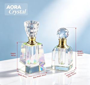 Flacon de parfum en cristal K9 en forme de pyramide carrée, avec finition dorée, flacon d'huile essentielle en cristal, logo personnalisé - Product Image 3