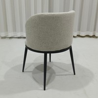 Chaise de salle à manger moderne rembourrée avec base en fer