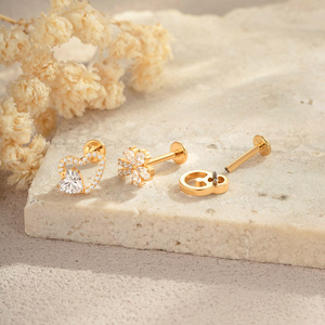 Pendientes de titanio 136 de 0.9 mm con rosca interna, diseño clásico de hoja en forma de corazón, para <span class=keywords><strong>piercing</strong></span> de <span class=keywords><strong>labio</strong></span> y cartílago <span class=keywords><strong>superior</strong></span> de la oreja - Product Image 3