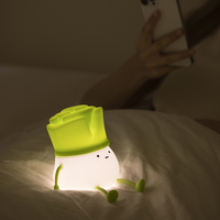 Cadeau créatif en stock, lampe de nuit à claquements de poireaux, mini veilleuse LED rechargeable en silicone au toucher doux avec port USB pour chambre à coucher