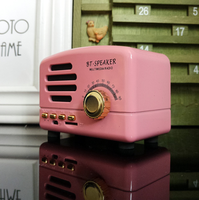 BT01 Ornamen Kayu Mini Radio Card Subwoofer Stereo Kecil Kreatif Retro Speaker Mini Bt Portabel