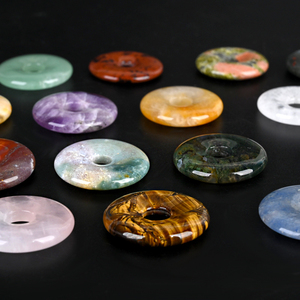 Accessoires de bijoux DIY en gros : Pendentif donut à grand trou motif paix pour agate, cristal Feng Shui, pendentifs et breloques de mode - Product Image 5