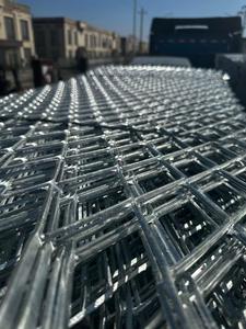 ตะแกรงเหล็กกล้าไร้สนิมแบบขยายรูพรุน ตะแกรงเชื่อมลายแบนแบบยกสูง รูเปิดสม่ำเสมอ สำหรับงานอุตสาหกรรมและสถาปัตยกรรม ใช้สำหรับกรอง - Product Image 6