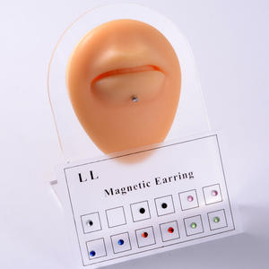 Pendientes Magnéticos Unisex de 3mm, 12 Unidades/Tarjeta, para Nariz y Labios, Aretes Falsos Sexys, Anillo de Nariz sin Perforación, de Latón, para Bodas, Mujeres y Hombres - Product Image 3