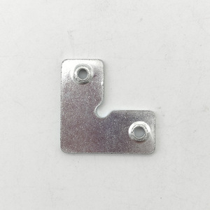 Support d'angle en aluminium 30x14mm, connecteur de quincaillerie durable pour support de cadre de porte d'armoire - Product Image 3