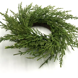 Couronne de Noël en cèdre et cyprès artificiels faits à la main, ignifuges et écologiques, pour la décoration de la maison en gros - Product Image 2