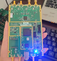 Papan Pengembangan USRP B210 Pabrik Hjt China - Platform Pengembangan SDR Asli Baru dengan Garansi 1 Tahun Bahan PCB