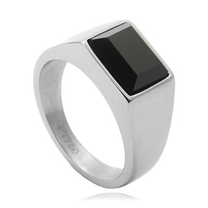 Bague en acier titane pour homme avec pierre précieuse noire et sertissage géométrique 27041 - Product Image 1