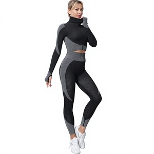 Ensemble de sport pour femme : Soutien-gorge et legging de yoga sans couture, taille haute, respirant, écologique, design personnalisé - Product Image 3