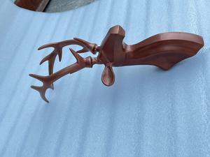 Figuras de renos de aluminio elegantes y minimalistas para decoración navideña moderna del hogar e interiores con estilo - Product Image 3