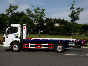 Nouveau camion de dépannage à plateau plat manuel diesel Dongfeng 4x2 pour les interventions d'urgence routières - Product Image 2