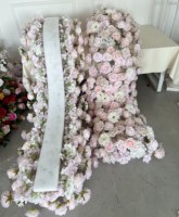 Chemin de table de luxe en roses artificielles blanches - Décoration en cascade de fleurs de soie haut de gamme pour lieux de mariage