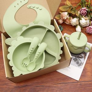 Ensemble de vaisselle pour bébé en silicone avec assiette et bol à ventouse, motif dinosaure de dessin animé, OEM d'usine - Product Image 1