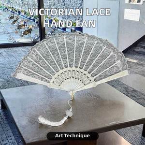 Abanico de Mano Plegable de Encaje Estilo Victoriano Español, Arte Popular, Bambú Pintado, para Bodas, Fiestas o Regalos Empresariales - Product Image 2