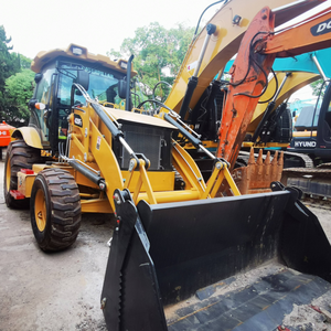 Chargeuse-pelleteuse d'occasion de marque japonaise de renommée mondiale Cat 420F2 de 7 tonnes en parfait état de marche à vendre - Product Image 3