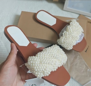 Nuovi <span class=keywords><strong>Sandali</strong></span> Estivi da <span class=keywords><strong>Donna</strong></span> con Perle Artificiali, Punta Quadrata alla <span class=keywords><strong>Moda</strong></span> e Cinturino Singolo, Suola Piatta - Product Image 3