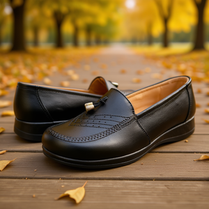 Scarpe Basse da Donna Angelina in Vera Pelle, Punta Tonda, Slip-On, Stile Autunnale, Nere con Decorazione a Fibbia - Product Image 2