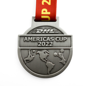 Medalla de carrera divertida hecha a mano en 3D, de aleación de zinc duradera, con impresión UV y galvanoplastia, premio personalizado para finalistas, corredores, escuelas y deportes. - Product Image 2