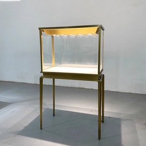 Exhibidor de Vidrio Rectangular con Iluminación LED, Ecológico y Duradero, de Lujo y Moderno, Marca HongMing, Vitrina Personalizada para Joyería Fina - Product Image 4