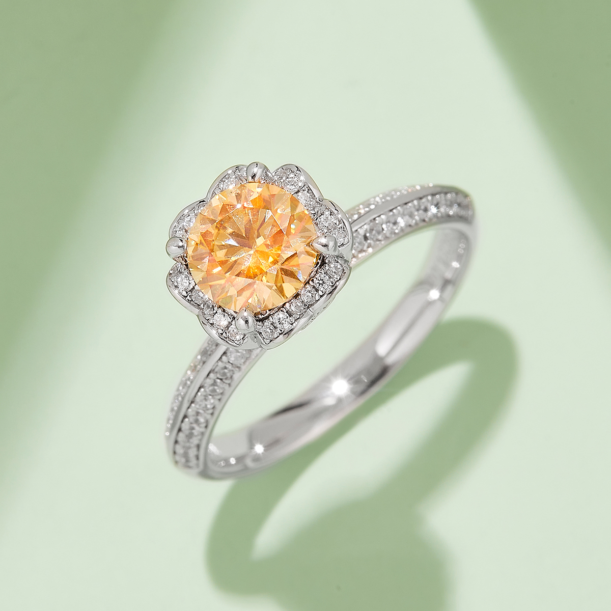 สีเหลือง