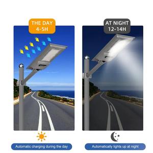 ไฟถนนพลังงานแสงอาทิตย์ LED กลางแจ้งตรวจจับ IP65ลูเมนสูงกำหนดเองพร้อ<span class=keywords><strong>ม</strong></span>แบตเตอรี่ LiFePO4 100W/200W - Product Image 3