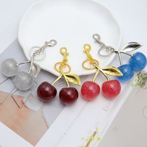 Llavero Decorativo de Alta Calidad 2025, Accesorio Elegante con Colgante de Cereza para Bolsos de Mano y Bolsos de Hombro, para Bolsos <span class=keywords><strong>Coach</strong></span> - Product Image 3