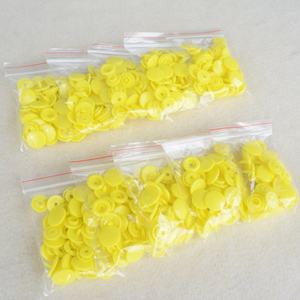 Lâmpada de plástico fosca ou brilhante, 10 conjuntos de botões de pressão/saco de plástico, embalagem redonda ou estrela ou em forma de coração - Product Image 2