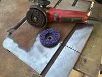 Disque abrasif en oxyde d'aluminium de 115 mm, grain 120, épaisseur 10 mm, OEM OBM, pour le décapage de la peinture et de la rouille