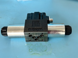 Nouveau distributeur directionnel proportionnel D3FBE01SC0NF00 60LPM 350 Bar NG10 CETOP05 pour commande hydraulique OBE - Product Image 2