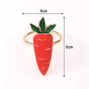 Anneau de serviette personnalisable en fer forgé de luxe, fait main, écologique et durable, pour mariages, fêtes et décoration intérieure - Product Image 4