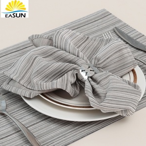 Échantillons Gratuits et Prix Usine Nappe avec Trou pour Parapluie Serviettes Personnalisables Serviettes Compostables Nappe en Tissu Noir - Product Image 1