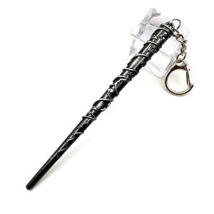 Nouvel Arrivage Vintage Film Baguette Magique Porte-clés 3D Porte-clés en Métal Souvenir Fans Vente en Gros Nouvel Arrivage Vintage Clé en Métal - Product Image 2