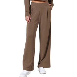 Pantalon décontracté pour femme, conçu pour un confort détendu, avec un design équilibré et un style moderne et naturel. - Product Image 1