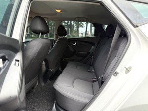 2015 <span class=keywords><strong>coche</strong></span> usado de alta calidad Beijing Ix35 hecho en China <span class=keywords><strong>coche</strong></span> de gasolina techo solar eléctrico 5 asientos SUV transmisión automática - Product Image 6