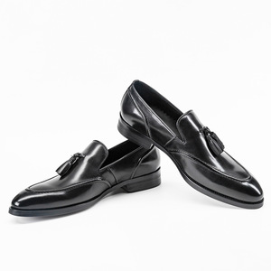 รองเท้าเดอร์บี้ผู้ชายสไตล์ใหม่ปี 2026 หัวมน แฟชั่นรองเท้าค็อกเทล ลายตาราง  รับสั่งทำ รองเท้าผู้ชายขายส่ง - Product Image 1