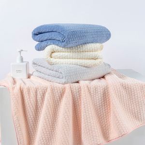 Ensemble de serviettes de bain en polaire corail Cloud Grid, épaissies et agrandies pour une peau douce, couleur unie, usage adulte, idéal pour la maison - Product Image 1