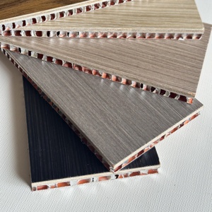 Panneaux sandwich <span class=keywords><strong>l</strong></span>égers pour matériaux de construction 3mm 4mm 5mm Panneau composite en aluminium résistant <span class=keywords><strong>au</strong></span> feu ACPC/PVDF à bas <span class=keywords><strong>prix</strong></span> - Product Image 4