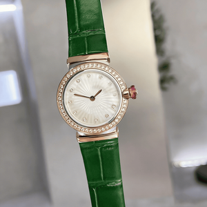 <span class=keywords><strong>Montre</strong></span> à quartz pour <span class=keywords><strong>femme</strong></span> de 28 mm, cristal saphir, acier inoxydable, bracelet en cuir, accents de diamants, design luxueux, logo personnalisé, <span class=keywords><strong>montre</strong></span> à quartz - Product Image 3