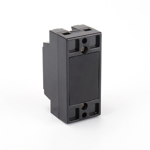 Interruptor de Circuito en Miniatura Sika 30A 2P con Luz Roja para Uso Doméstico - Product Image 3